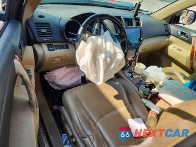 Zdjęcie 8 z 12 samochodu: 2012 TOYOTA HIGHLANDER LIMITED VIN:5TDDK3EH1CS152379 - miniatura