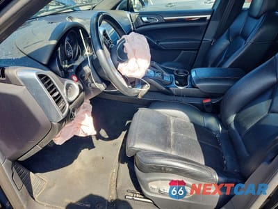 Zdjęcie 7 z 13 samochodu: 2018 PORSCHE CAYENNE VIN:WP1AA2A21JKA06701 - miniatura