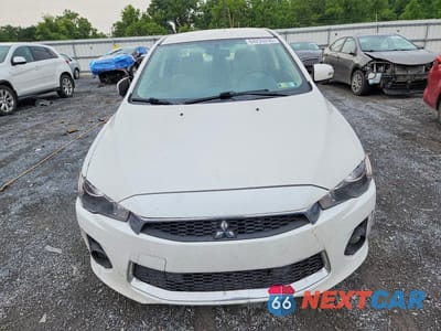 Piąte zdjęcie samochodu w środku: 2017 MITSUBISHI LANCER ES VIN:JA32U2FU9HU001654 - miniatura