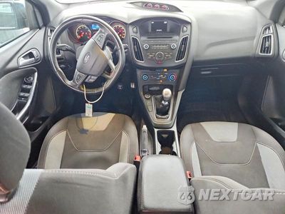 Zdjęcie 8 z 12 samochodu: 2016 FORD FOCUS ST VIN:1FADP3L94GL244063 - miniatura