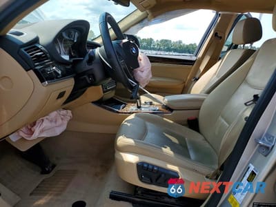 Zdjęcie 7 z 13 samochodu: 2016 BMW X3 SDRIVE28I VIN:5UXWZ7C50G0R33146 - miniatura