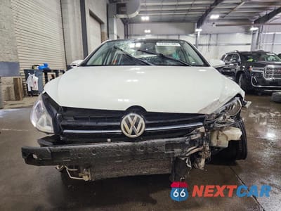 Piąte zdjęcie samochodu w środku: 2015 VOLKSWAGEN GOLF VIN:3VW217AUXFM031646 - miniatura