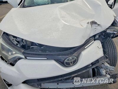 Zdjęcie 12 z 13 samochodu: 2018 TOYOTA RAV4 XLE VIN:JTMRFREV9JJ192593 - miniatura