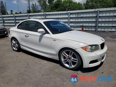 Czwarte zdjęcie samochodu z boku: 2011 BMW 135 I VIN:WBAUC9C55BVM09120 - miniatura