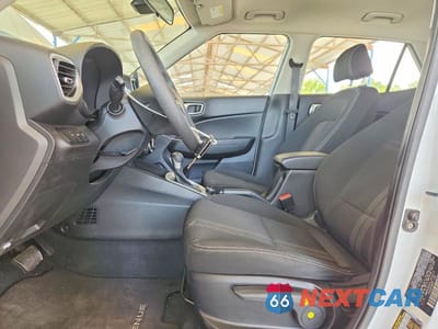 Zdjęcie 7 z 12 samochodu: 2020 HYUNDAI VENUE SEL VIN:KMHRC8A30LU043610 - miniatura