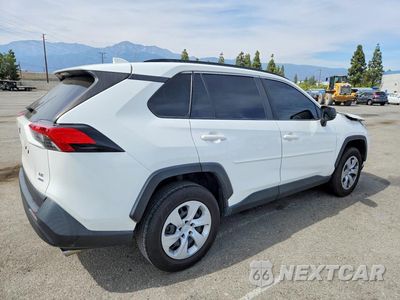 Trzecie zdjęcie samochodu z tyłu: 2020 TOYOTA RAV4 LE VIN:JTMF1RFV4LD064876 - miniatura
