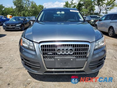 Piąte zdjęcie samochodu w środku: 2012 AUDI Q5 PREMIUM PLUS VIN:WA1LFAFP4CA112234 - miniatura