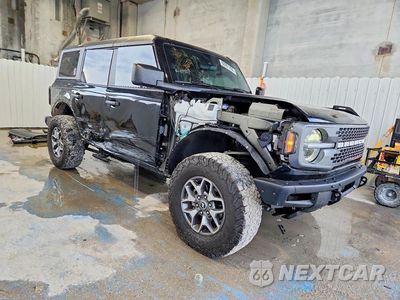 Czwarte zdjęcie samochodu z boku: 2025 FORD BRONCO BADLANDS VIN:1FMEE9BP1SLB26080 - miniatura