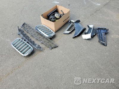 Zdjęcie 12 z 13 samochodu: 2017 BMW X5 XDR40E VIN:5UXKT0C37H0V96045 - miniatura