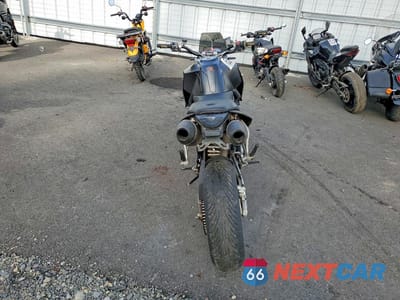 Czwarte zdjęcie samochodu z boku: 2007 KTM 990 SUPER DUKE VIN:VBKVD94027M931948 - miniatura