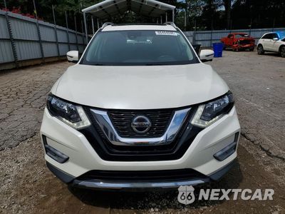 Piąte zdjęcie samochodu w środku: 2019 NISSAN ROGUE SV VIN:JN8AT2MT9KW268691 - miniatura