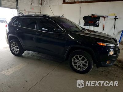 Czwarte zdjęcie samochodu z boku: 2016 JEEP CHEROKEE LATITUDE VIN:1C4PJMCS3GW226590 - miniatura