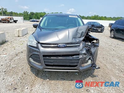 Piąte zdjęcie samochodu w środku: 2015 FORD ESCAPE SE VIN:1FMCU0G75FUC02740 - miniatura