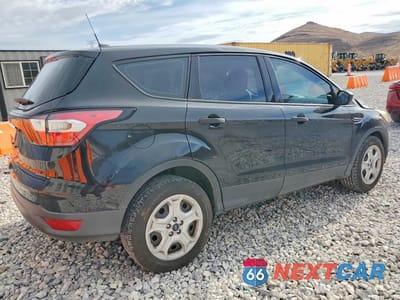 Trzecie zdjęcie samochodu z tyłu: 2017 FORD ESCAPE S VIN:1FMCU0F78HUB89759 - miniatura