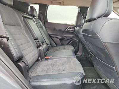 Zdjęcie 11 z 13 samochodu: 2024 MITSUBISHI OUTLANDER SE VIN:JA4J4VA83RZ041400 - miniatura