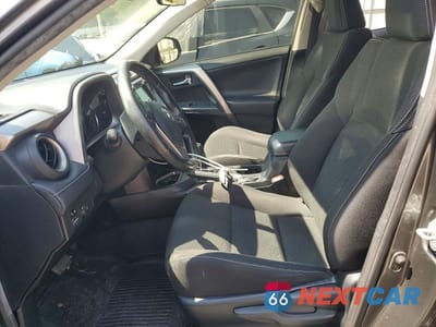 Zdjęcie 7 z 13 samochodu: 2017 TOYOTA RAV4 HYBRID XLE VIN:JTMRJREV9HD147466 - miniatura