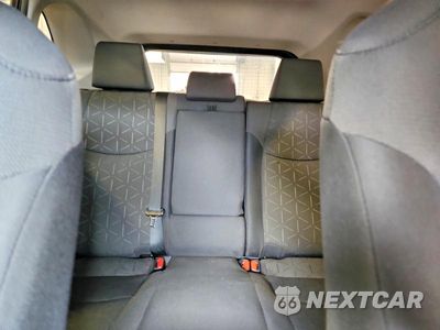 Zdjęcie 10 z 13 samochodu: 2019 TOYOTA RAV4 XLE VIN:2T3P1RFV0KW066792 - miniatura