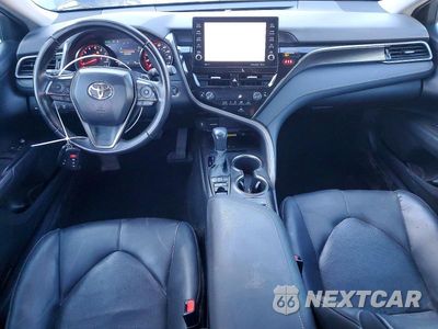 Zdjęcie 8 z 12 samochodu: 2022 TOYOTA CAMRY XSE VIN:4T1K61AK1NU057591 - miniatura