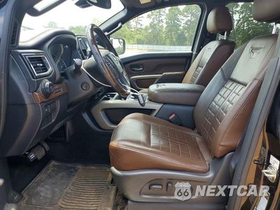 Zdjęcie 7 z 13 samochodu: 2020 NISSAN TITAN PLATINUM RESERVE VIN:1N6AA1EF1LN507689 - miniatura