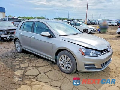 Czwarte zdjęcie samochodu z boku: 2015 VOLKSWAGEN GOLF VIN:3VW217AU2FM018468 - miniatura