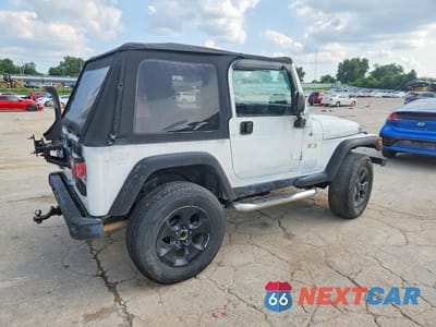 Trzecie zdjęcie samochodu z tyłu: 2005 JEEP WRANGLER X VIN:1J4FA39S15P358777 - miniatura