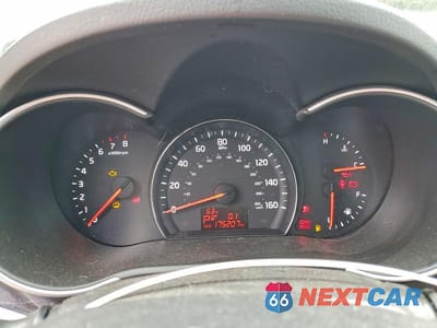 Zdjęcie 9 z 14 samochodu: 2015 KIA SORENTO LX VIN:5XYKT3A67FG557107 - miniatura