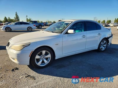 2008 BMW 528 I WBANU53558C114405 - główne zdjęcie licytacji z USA - miniatura