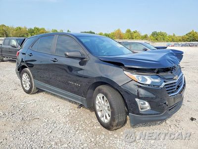 Czwarte zdjęcie samochodu z boku: 2021 CHEVROLET EQUINOX LS VIN:2GNAXHEVXM6157977 - miniatura