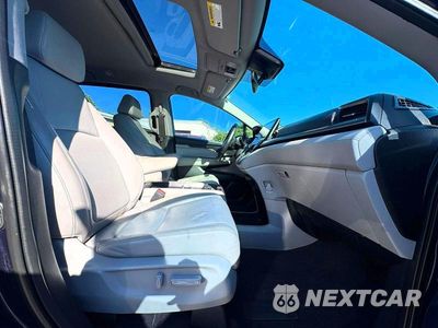Piąte zdjęcie samochodu w środku: 2019 HONDA ODYSSEY EXL VIN:5FNRL6H72KB032665 - miniatura
