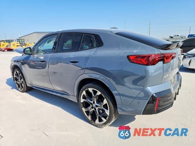 Drugie zdjęcie samochodu z przodu: 2025 BMW X2 XDRIVE28I VIN:WBX63GM00S5259360 - miniatura