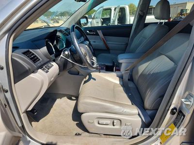 Zdjęcie 7 z 14 samochodu: 2008 TOYOTA HIGHLANDER LIMITED VIN:JTEDS42A682062491 - miniatura