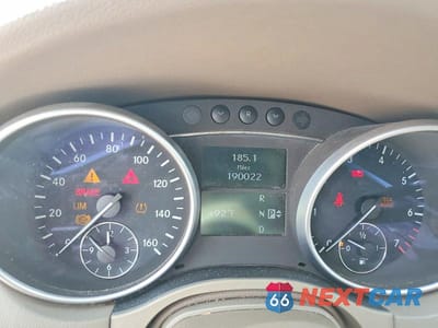 Zdjęcie 9 z 13 samochodu: 2009 MERCEDES-BENZ ML 550 VIN:4JGBB72E29A487712 - miniatura