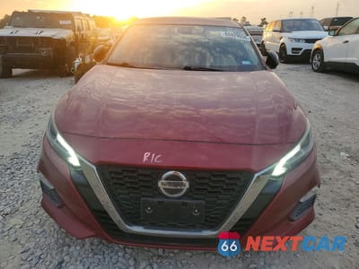 Piąte zdjęcie samochodu w środku: 2020 NISSAN ALTIMA SR VIN:1N4BL4CV1LC183206 - miniatura