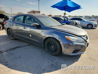 Czwarte zdjęcie samochodu z boku: 2016 NISSAN ALTIMA 2.5 S VIN:1N4AL3APXGC259473 - miniatura