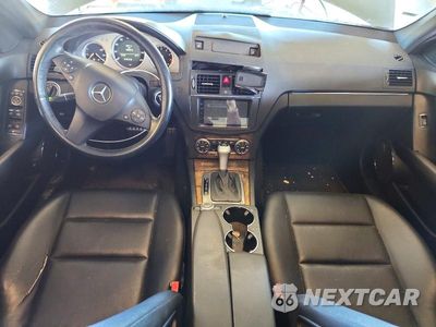 Zdjęcie 8 z 12 samochodu: 2008 MERCEDES-BENZ C 350 VIN:WDDGF56X88F054479 - miniatura
