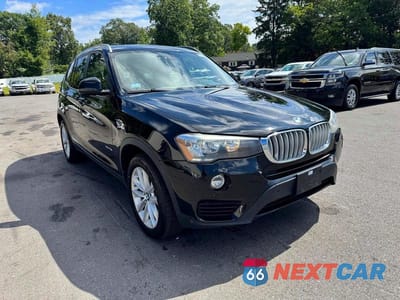 Czwarte zdjęcie samochodu z boku: 2017 BMW X3 XDRIVE28I VIN:5UXWX9C30H0W68066 - miniatura