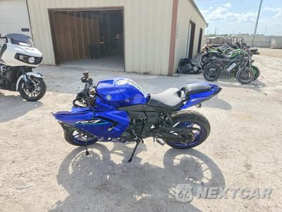 Trzecie zdjęcie samochodu z tyłu: 2026 YAMAHA YZF690 S VIN:JYARM60E6TA001772 - miniatura