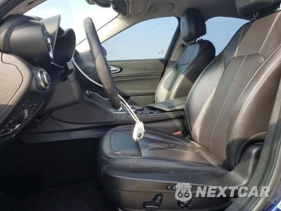 Zdjęcie 7 z 12 samochodu: 2019 ALFA ROMEO GIULIA VIN:ZARFAMAN2K7610104 - miniatura