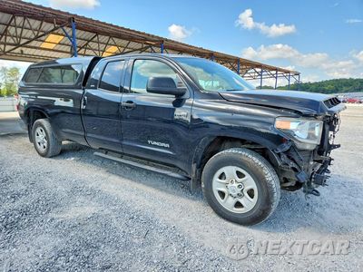 Czwarte zdjęcie samochodu z boku: 2021 TOYOTA TUNDRA SR5 VIN:5TFCY5F10MX027747 - miniatura