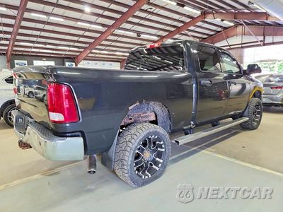Trzecie zdjęcie samochodu z tyłu: 2015 RAM 2500 ST VIN:3C6UR5CJ4FG608866 - miniatura