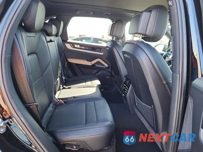 Zdjęcie 10 z 13 samochodu: 2024 PORSCHE CAYENNE VIN:WP1AA2AY4RDA03943 - miniatura