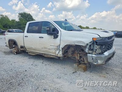Czwarte zdjęcie samochodu z boku: 2023 CHEVROLET SILVERADO K2500 HEAVY DUTY VIN:2GC1YLE79P1723087 - miniatura