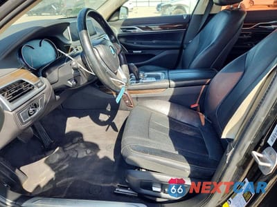 Zdjęcie 7 z 12 samochodu: 2016 BMW 740 I VIN:WBA7E2C50GG546685 - miniatura