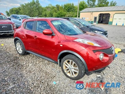 Czwarte zdjęcie samochodu z boku: 2013 NISSAN JUKE S VIN:JN8AF5MV1DT214753 - miniatura