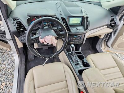 Zdjęcie 8 z 13 samochodu: 2019 FORD ESCAPE SEL VIN:1FMCU9HD2KUB82367 - miniatura