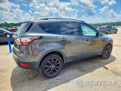 Trzecie zdjęcie samochodu z tyłu: 2017 FORD ESCAPE SE VIN:1FMCU0GD0HUC85535 - miniatura