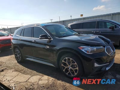 Czwarte zdjęcie samochodu z boku: 2021 BMW X1 XDRIVE28I VIN:WBXJG9C01M5T31682 - miniatura