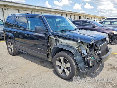 Czwarte zdjęcie samochodu z boku: 2017 JEEP PATRIOT LATITUDE VIN:1C4NJRFBXHD180804 - miniatura