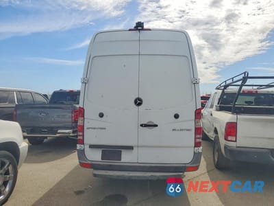 Zdjęcie 6 z 12 samochodu: 2016 MERCEDES-BENZ SPRINTER 2500 DELIVERY VAN VIN:WD3PE8DD3GP315656 - miniatura