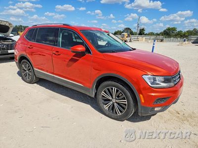 Czwarte zdjęcie samochodu z boku: 2019 VOLKSWAGEN TIGUAN SE VIN:3VV3B7AX1KM124128 - miniatura